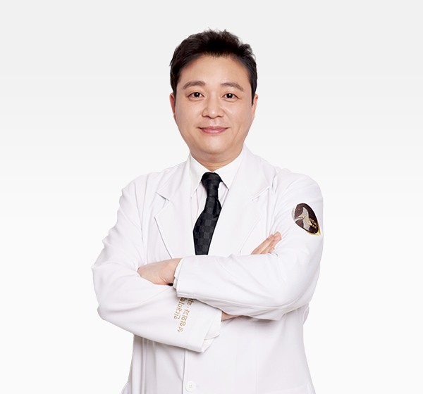 现代美学 Ho Hwang 代表院长