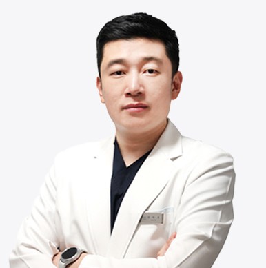现代美学 Kang In Ho 院长